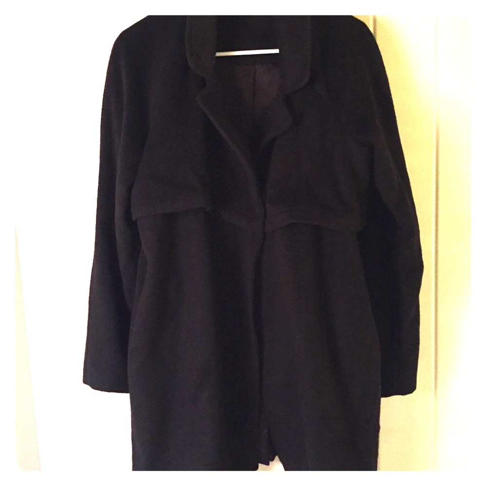 Toni Fashionable Black Coat